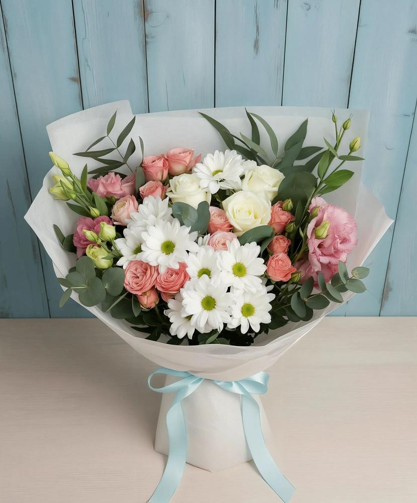Букет цветов из: Розы, Лизиантусы и Хризантемы в Мамакане