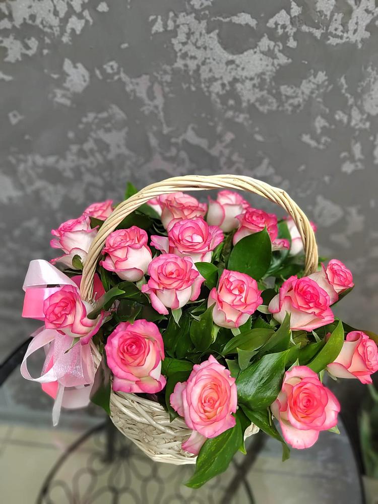 Цветочная композиция из Розы в корзине в Мамакане