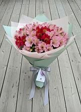 Букет цветов из:  Альстромерии в Мамакане