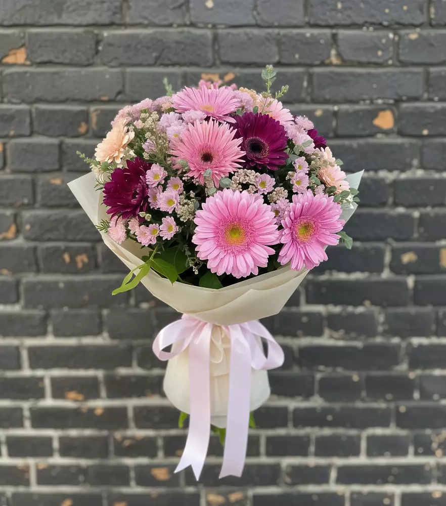 Букет цветов из: Герберы и Хризантемы в Мамакане