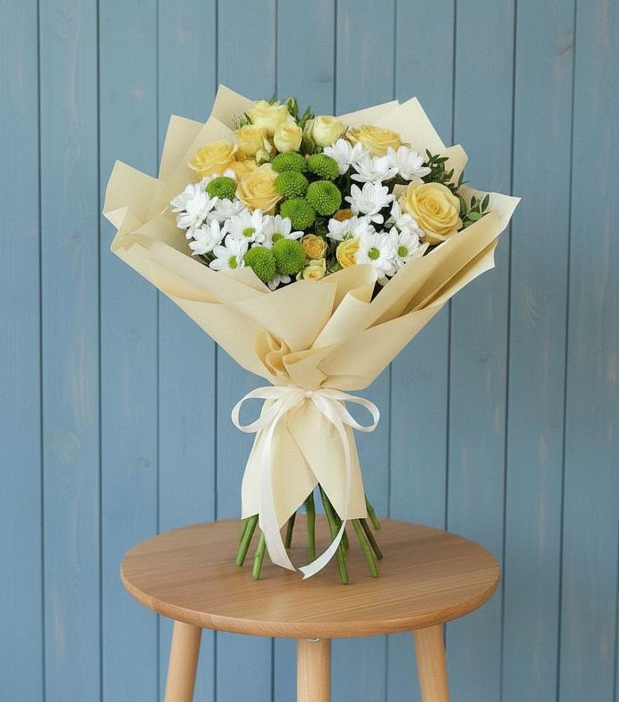 Букет цветов из: Хризантемы и Розы в Мамакане