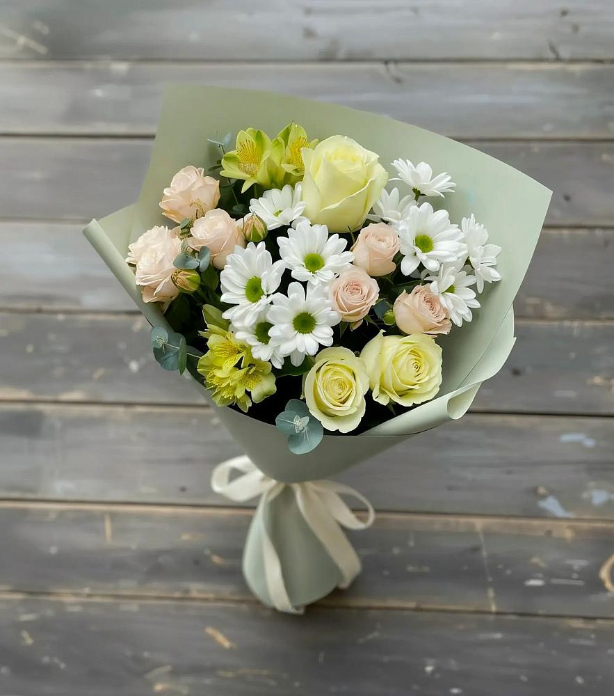 Букет цветов из: Альстромерии, Розы и Хризантемы в Мамакане