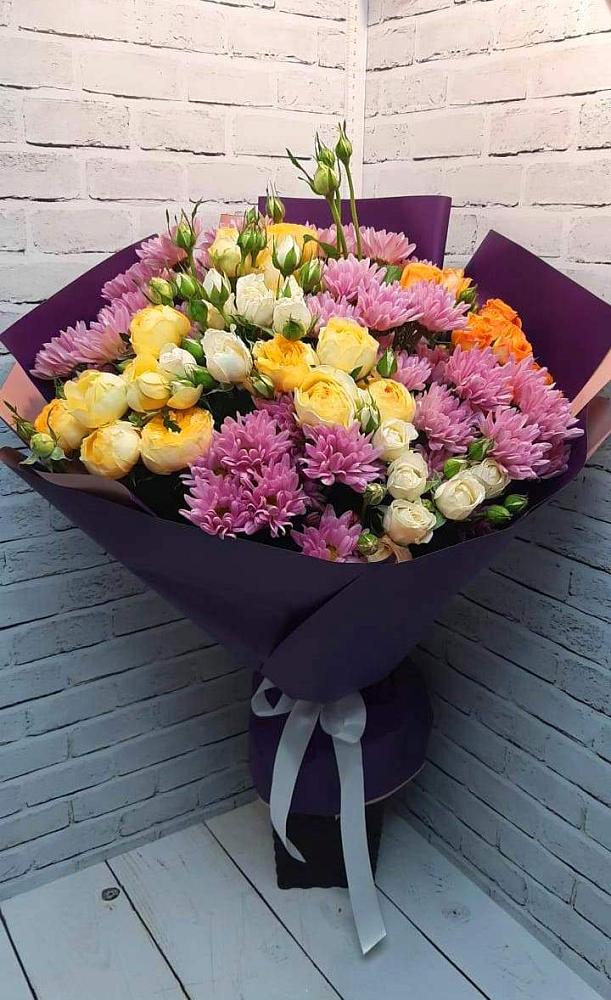 Букет цветов из: Хризантемы и Розы в Мамакане