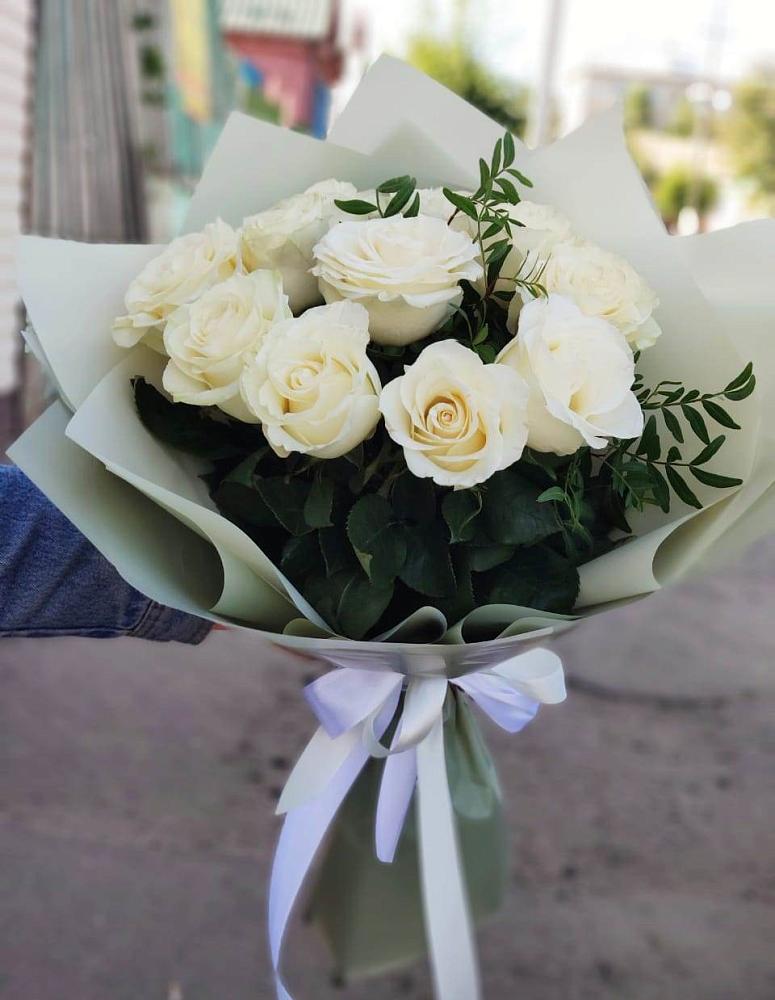 Букет Белые розы Проуд в Мамакане