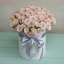 Цветочная композиция из Розы в шляпной коробке в Мамакане