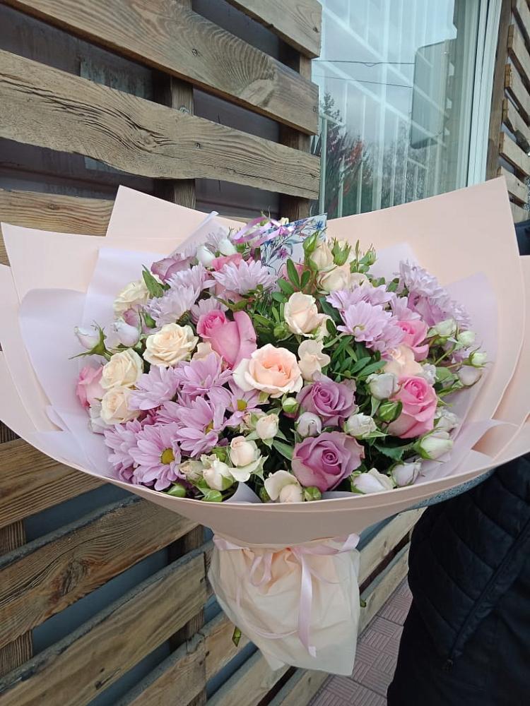 Букет цветов из: Розы и Хризантемы в Мамакане