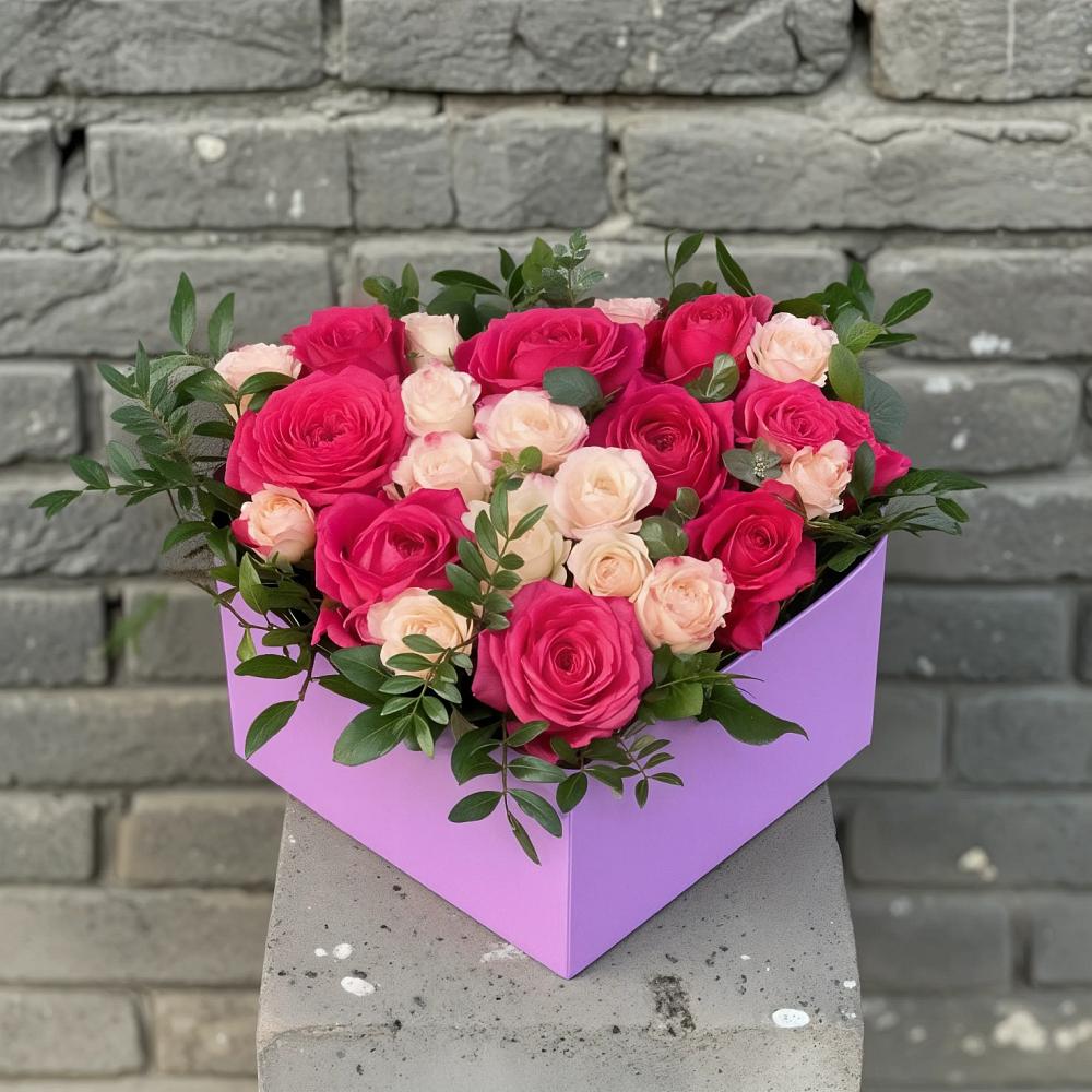 Цветочная композиция из Розы в коробке в Мамакане
