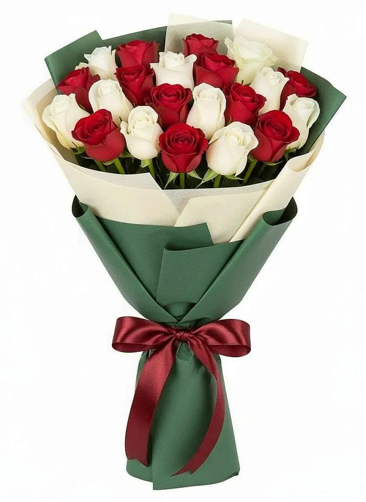 Букет Микс из красных и белых роз в Мамакане