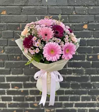 Букет цветов из:  Герберы и Хризантемы #REPLACE_PRED# Мамакане