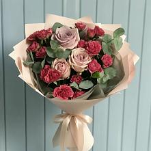 Букет цветов из:  Гвоздики и Розы в Мамакане